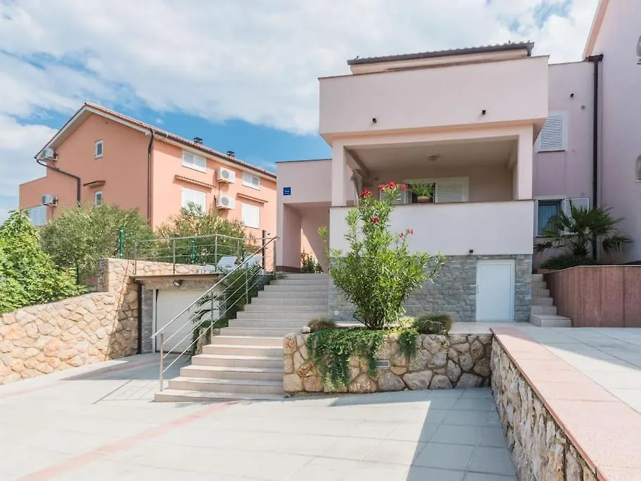 Apartment Fenix 2 location